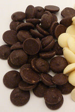Load image into Gallery viewer, Callebaut 53 buttons 
